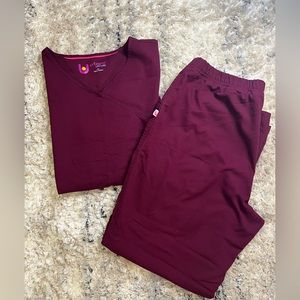 Urbane scrubs set